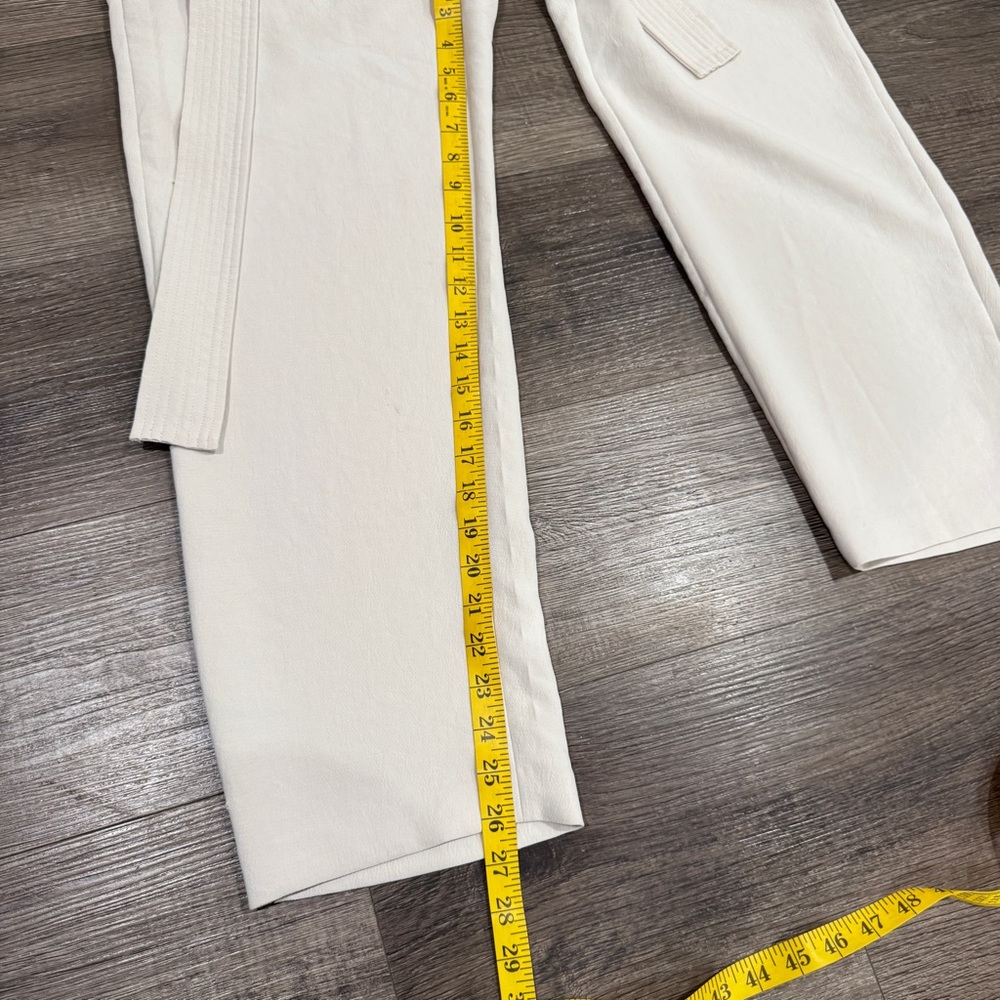 Wilfred Cream Women's Trousers
Tie-front Pant size 8 - Picture 11 of 13